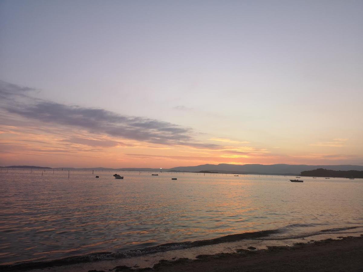 Precioso Apartamento En Primera Linea De Playa Vilagarcia de Arousa Eksteriør billede